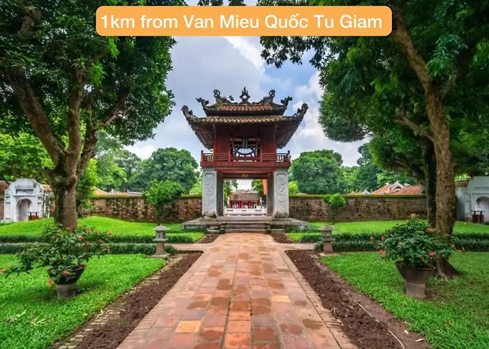 Lushstay Family - Hanoi Train Station